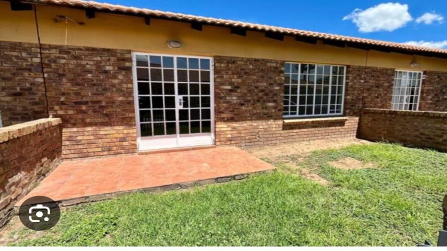 2 Bedroom Property for Sale in Vaalpark Free State